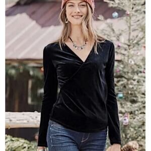 Sundance Long Sleeve Surplice Wrap Velvet Top in Black size XS